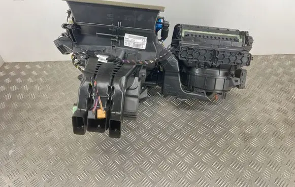 Audi Q3 F3 Interior heater climate box assembly 5QE816005H