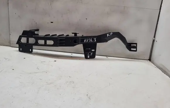 Opel Astra J Front bumper mounting bracket 13368880