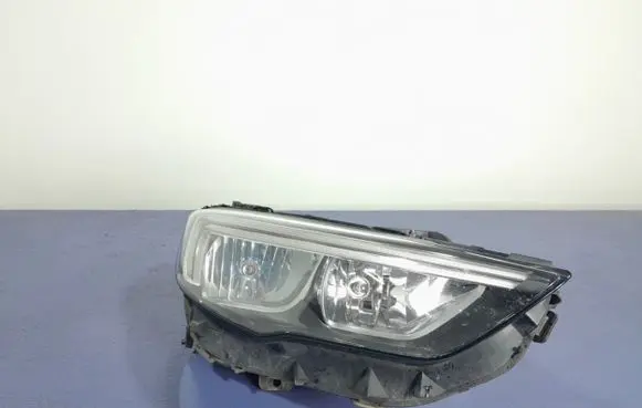 Opel Insignia A Headlight/headlamp 39154595