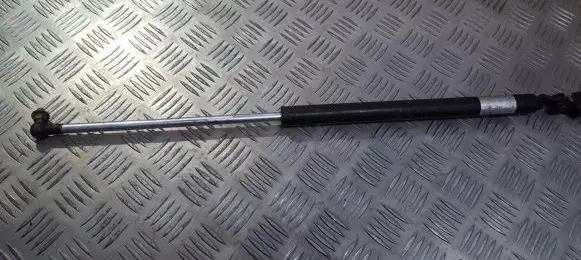 Subaru Legacy Tailgate/trunk strut/damper