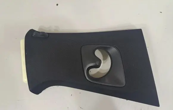 BMW 7 G11 G12 (B) pillar trim (top) 7355330