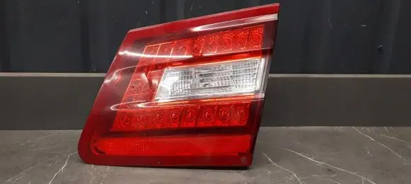 Mercedes-Benz E W212 Tailgate rear/tail lights