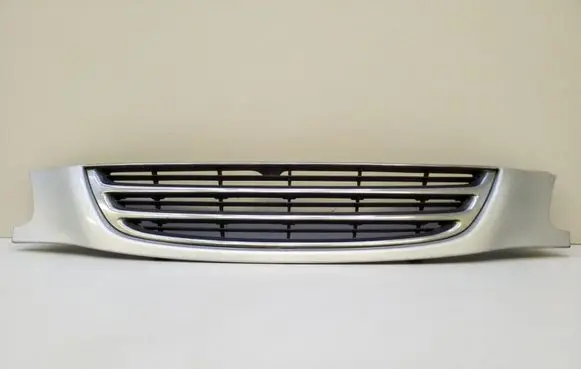Toyota Avensis T220 Front grill 5311105030F 5311105030