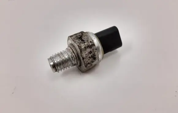 Opel Astra K Air conditioning (A/C) pressure sensor 12637356