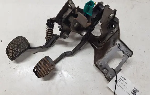 Citroen Berlingo Pedal assembly 0943211408
