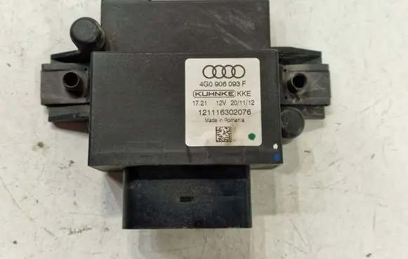 Audi A5 8T 8F Fuel pump relay 4G0906093F