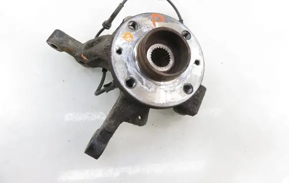 Renault Modus Front wheel hub spindle knuckle 