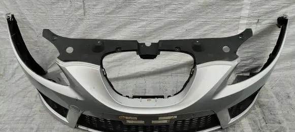 Seat Leon (1P) Front bumper ZDERZAKLEONIIPRZOD
