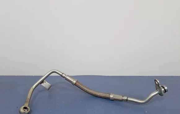 BMW 7 G11 G12 Turbo turbocharger oiling pipe/hose
