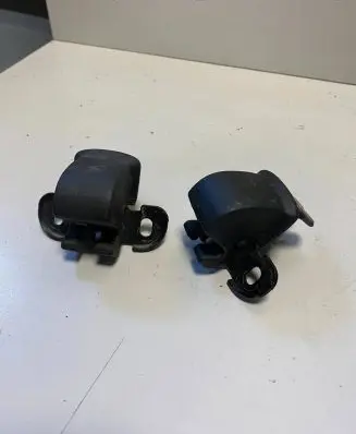 Dacia Dokker Loading door lock loop/hook striker 8200509135