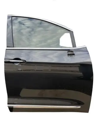Chrysler Pacifica Front door