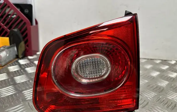 Volkswagen Tiguan Tailgate rear/tail lights 00969204