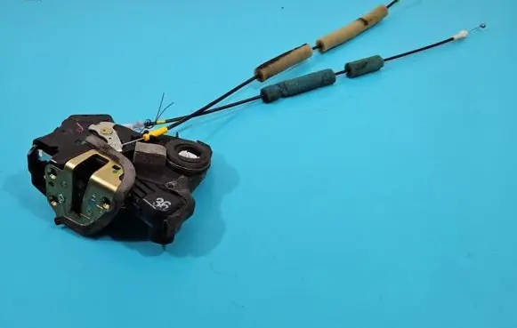 Toyota Camry Front door lock IMPRK1368588