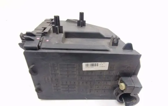 Fiat 500X Fuse box cover 8376012325