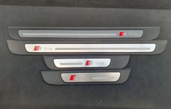 Audi A7 S7 4G Front sill trim cover 4G8853373B 4G8853374B 4G8853375B