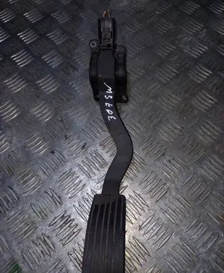 Peugeot 307 Accelerator throttle pedal 9645851580