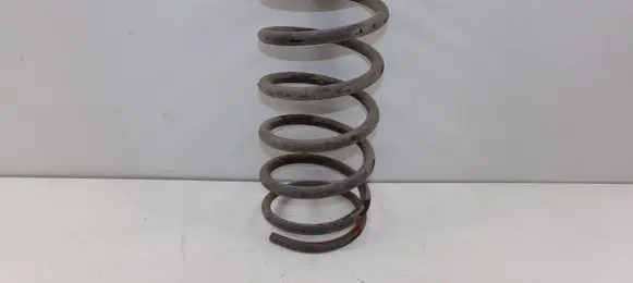 Nissan Vanette Rear coil spring 