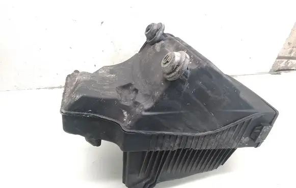 Nissan Note (E11) Air filter 