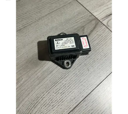 Mercedes-Benz E W211 ESP acceleration yaw rate sensor 0265005246 A0025426618