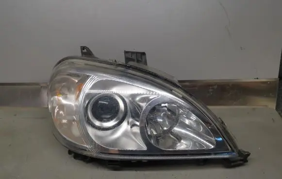 Mercedes-Benz ML W163 Headlight/headlamp 22315600