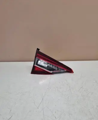 Skoda Superb B8 (3V) Tailgate rear/tail lights 00187293 00200071