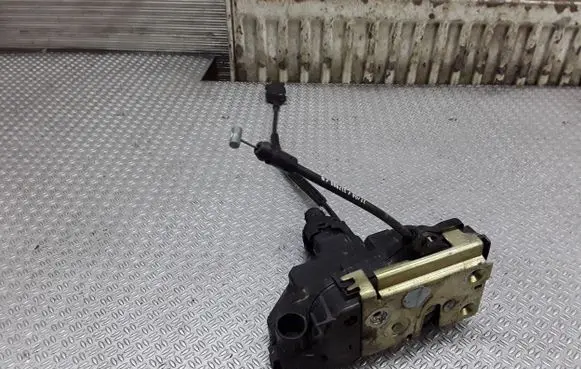 Renault Laguna II Front door lock
