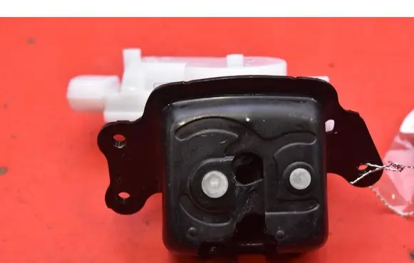 Toyota Yaris Cross Tailgate/trunk/boot lock/catch/latch 