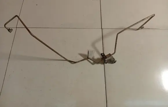 Toyota Yaris Air conditioning (A/C) pipe/hose
