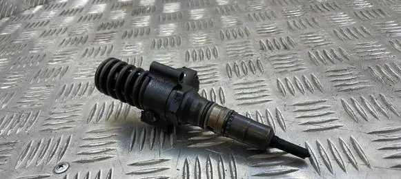 Audi A6 S6 C6 4F Fuel injector