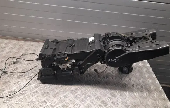 Audi A8 S8 D4 4H Interior heater climate box assembly 4H0820004C