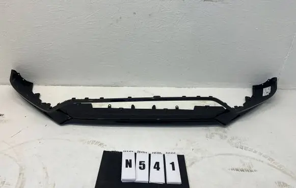 Volvo XC90 Front bumper lip 31663527
