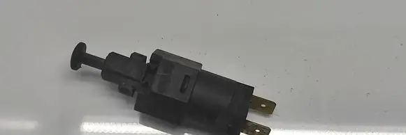 Opel Astra F Brake pedal sensor switch 90504499