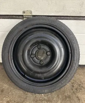 Volkswagen Golf III R14 spare wheel 1H0601