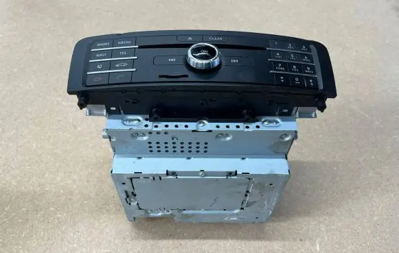 Mercedes-Benz B W246 W242 Radio/GPS head unit trim A2469005717 A1769022401 A2469016203