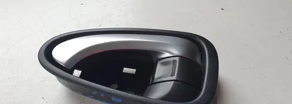Toyota Avensis T270 Front door interior handle