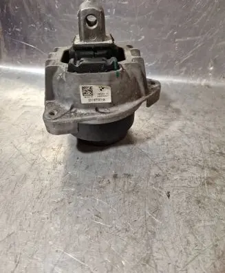 BMW 6 F12 F13 Engine mount bracket 6777371 68623513