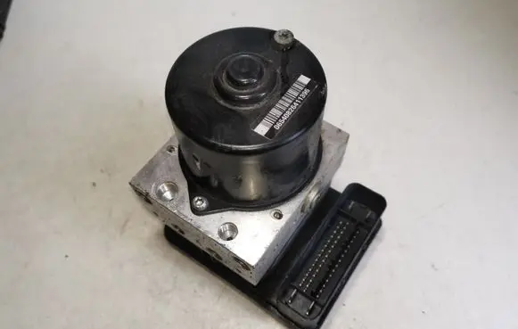 Volvo S40 ABS Pump 31274908 31274907 4N512C405GC