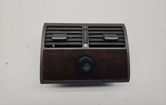 Audi A8 S8 D2 4D Rear air vent grill 4D0819203G