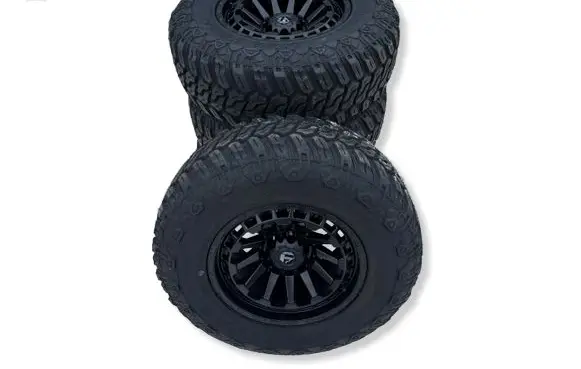 Ford Ranger R17 alloy rim 