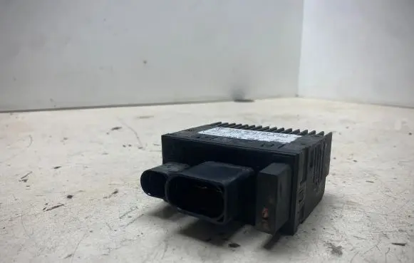 Coolant fan relay