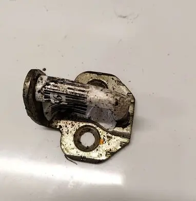 Fiat Bravo Front door lock loop/hook striker B792