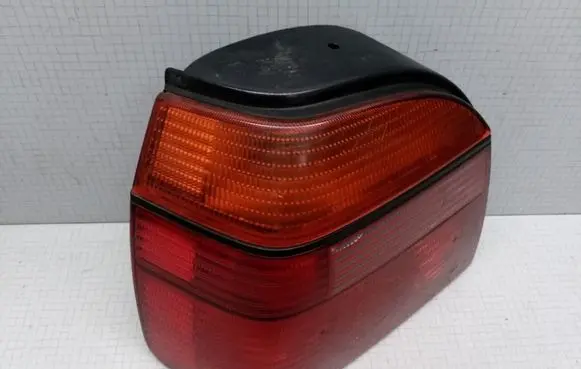 Volkswagen Golf III Rear/tail lights 394377 0163277 01010200