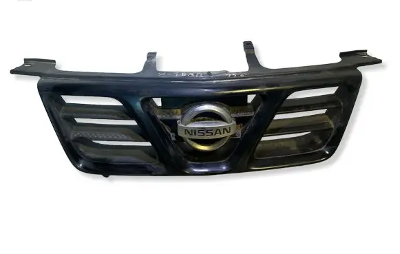 Nissan X-Trail T30 Front bumper upper radiator grill 623108H700 K74112