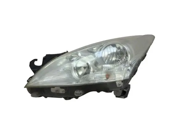 Peugeot 5008 Headlight/headlamp 