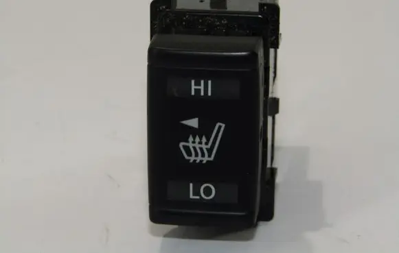 Nissan X-Trail T32 Seat heating switch