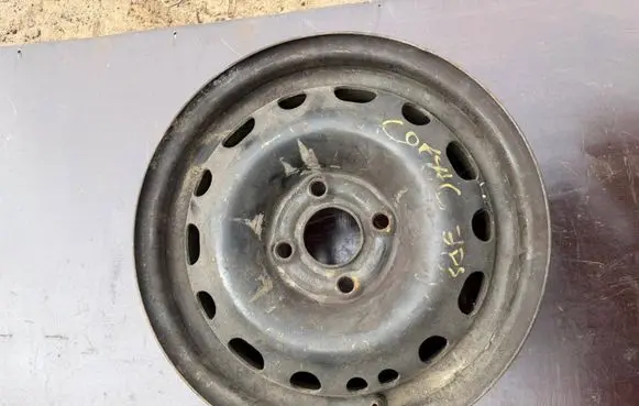 Opel Corsa C R14 steel rim 2140141