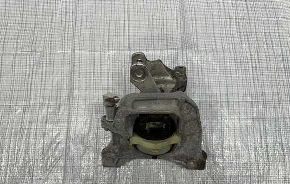 Citroen Jumpy Engine mount vacuum valve 