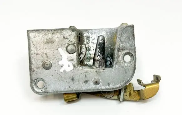 Mercedes-Benz SLC C107 Front door lock A1077200435 1077200435