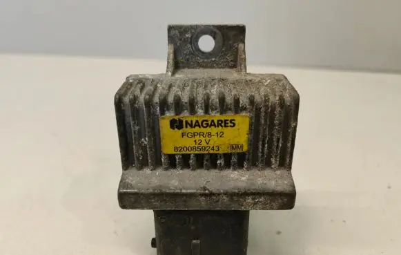 Glow plug pre-heat relay