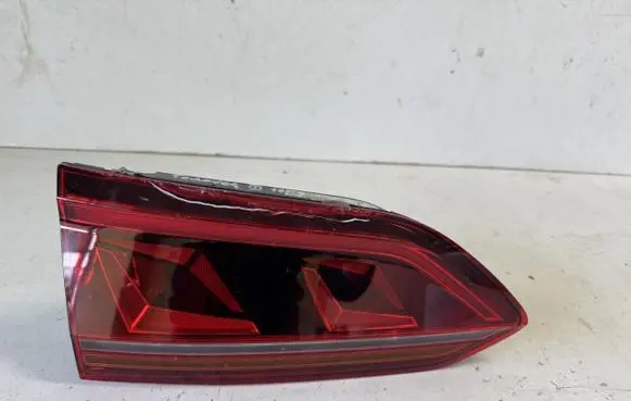 Volkswagen Touareg III Tailgate rear/tail lights 760945307